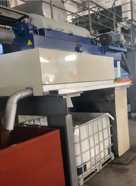 高温基础油处理现场